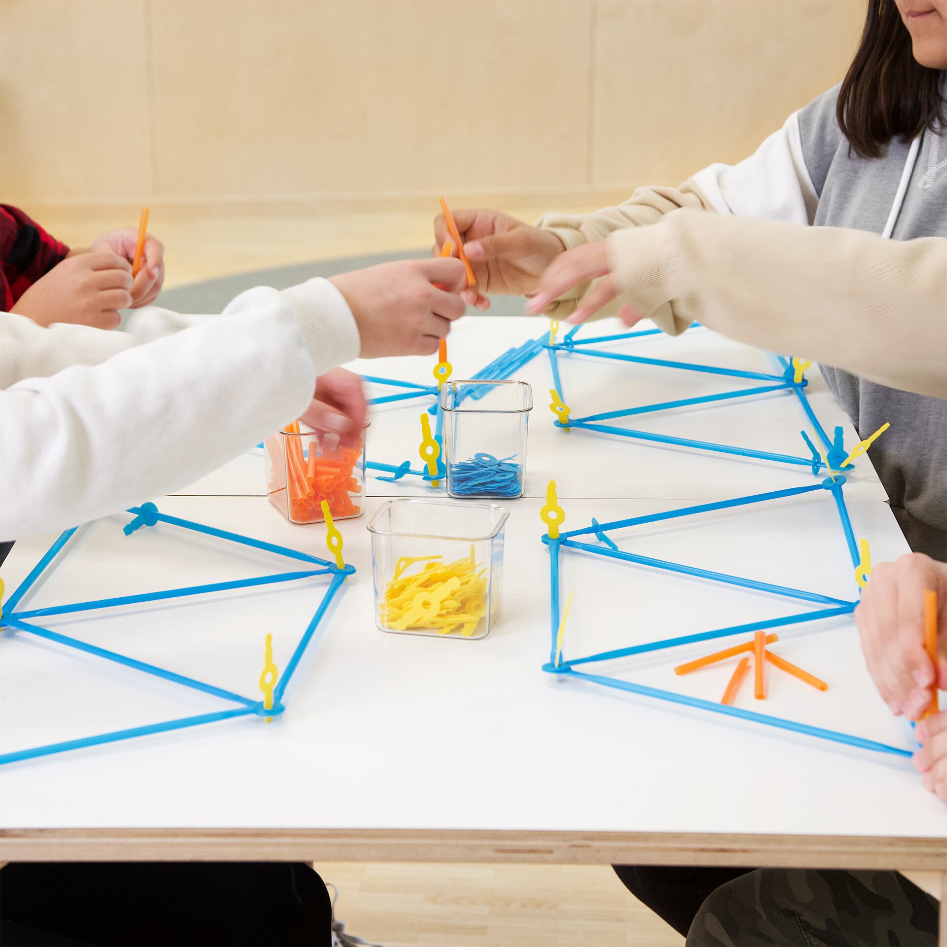 strawbees_product-feature_group-collaboration-1