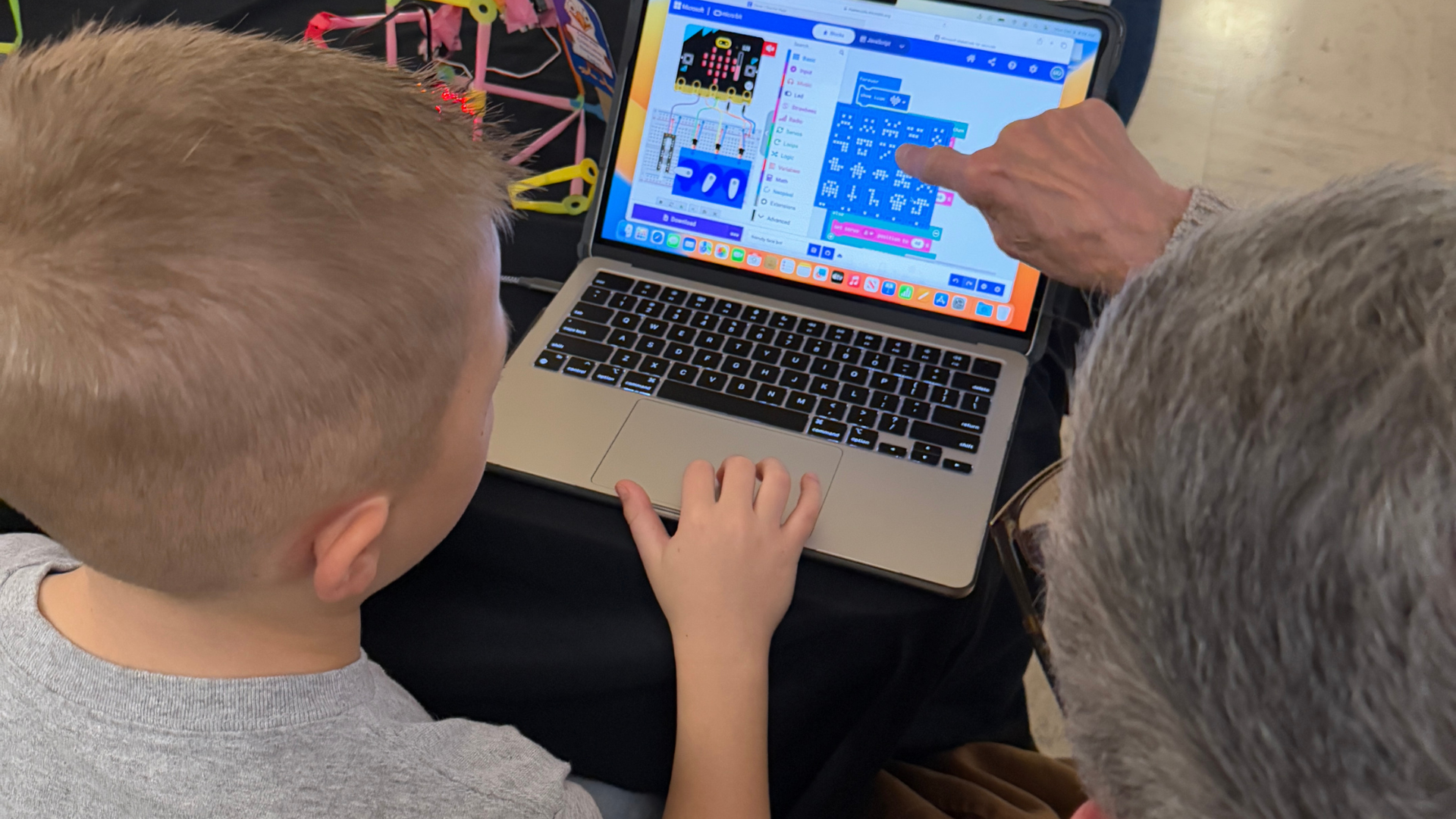 teacher story_image_169 (7)